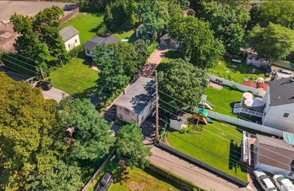 14 Electric Street, Brookhaven, NY, 4 Bedrooms Bedrooms, 8 Rooms Rooms,2 BathroomsBathrooms,Residential,For Rent,Electric,0,1042954 14 Electric Street, Brookhaven, NY, 4 Bedrooms Bedrooms, 8 Rooms Rooms,2 BathroomsBathrooms,Residential,For Rent,Electric,0,1042954