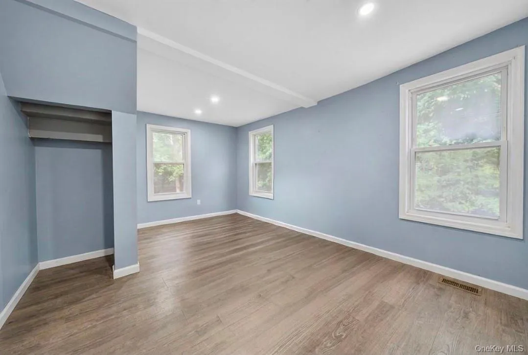 14 Electric Street, Brookhaven, NY, 4 Bedrooms Bedrooms, 8 Rooms Rooms,2 BathroomsBathrooms,Residential,For Rent,Electric,0,1042954 14 Electric Street, Brookhaven, NY, 4 Bedrooms Bedrooms, 8 Rooms Rooms,2 BathroomsBathrooms,Residential,For Rent,Electric,0,1042954