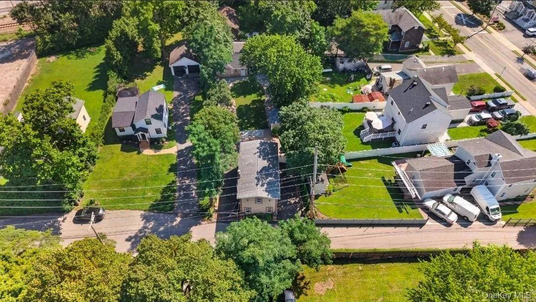 14 Electric Street, Brookhaven, NY, 4 Bedrooms Bedrooms, 8 Rooms Rooms,2 BathroomsBathrooms,Residential,For Rent,Electric,0,1042954 14 Electric Street, Brookhaven, NY, 4 Bedrooms Bedrooms, 8 Rooms Rooms,2 BathroomsBathrooms,Residential,For Rent,Electric,0,1042954