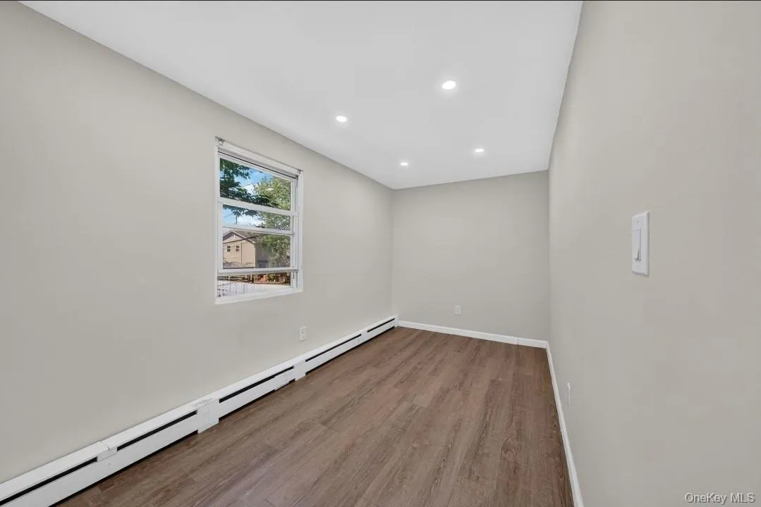 14 Electric Street, Brookhaven, NY, 4 Bedrooms Bedrooms, 8 Rooms Rooms,2 BathroomsBathrooms,Residential,For Rent,Electric,0,1042954 14 Electric Street, Brookhaven, NY, 4 Bedrooms Bedrooms, 8 Rooms Rooms,2 BathroomsBathrooms,Residential,For Rent,Electric,0,1042954