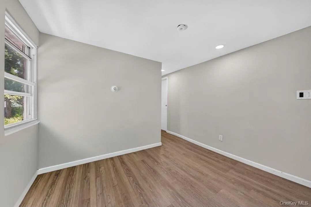 14 Electric Street, Brookhaven, NY, 4 Bedrooms Bedrooms, 8 Rooms Rooms,2 BathroomsBathrooms,Residential,For Rent,Electric,0,1042954 14 Electric Street, Brookhaven, NY, 4 Bedrooms Bedrooms, 8 Rooms Rooms,2 BathroomsBathrooms,Residential,For Rent,Electric,0,1042954