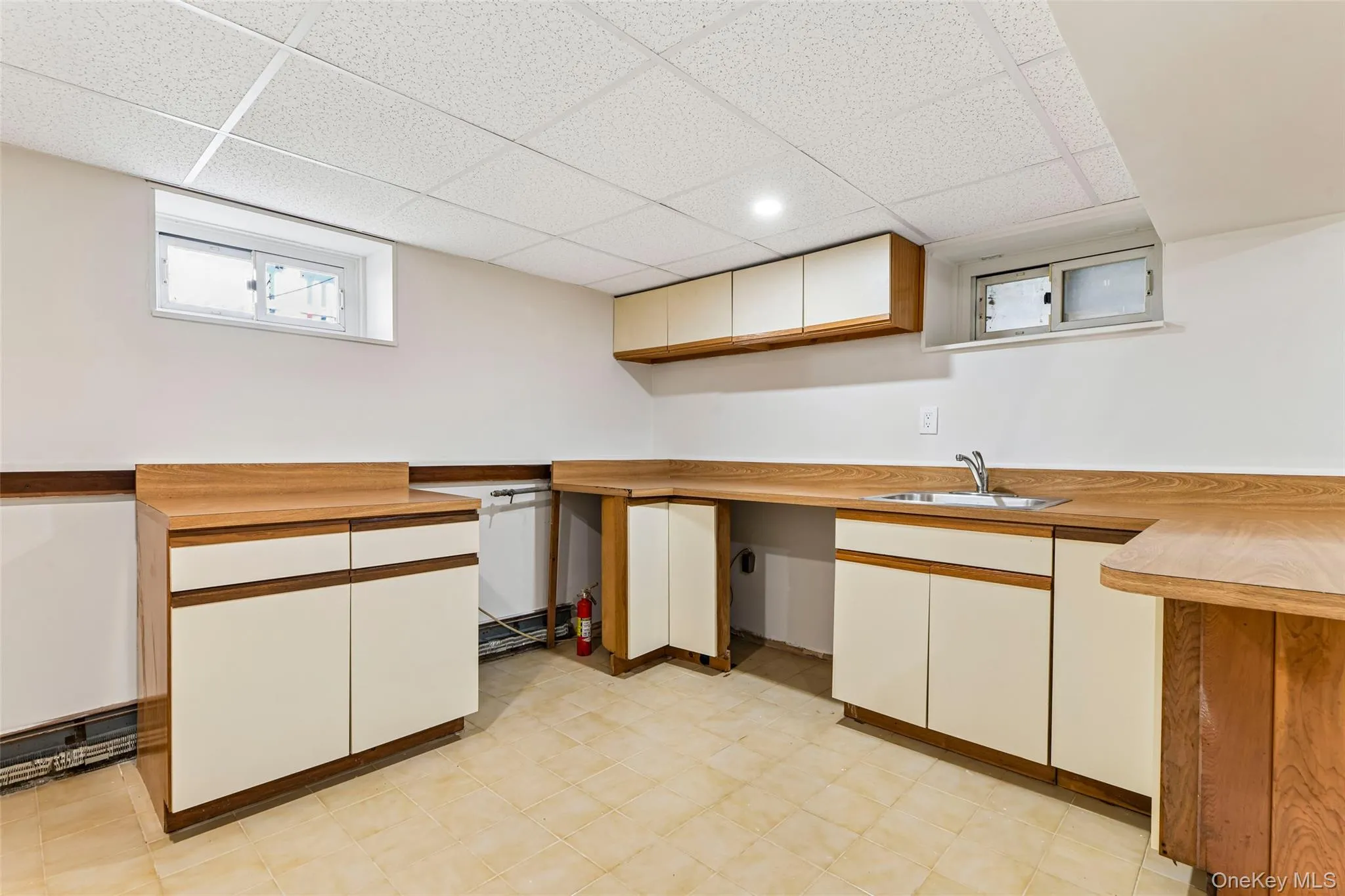 70 Paul Avenue, North Hempstead, NY, 4 Bedrooms Bedrooms, 9 Rooms Rooms,3 BathroomsBathrooms,Residential,For Rent,Paul,0,1042958 70 Paul Avenue, North Hempstead, NY, 4 Bedrooms Bedrooms, 9 Rooms Rooms,3 BathroomsBathrooms,Residential,For Rent,Paul,0,1042958