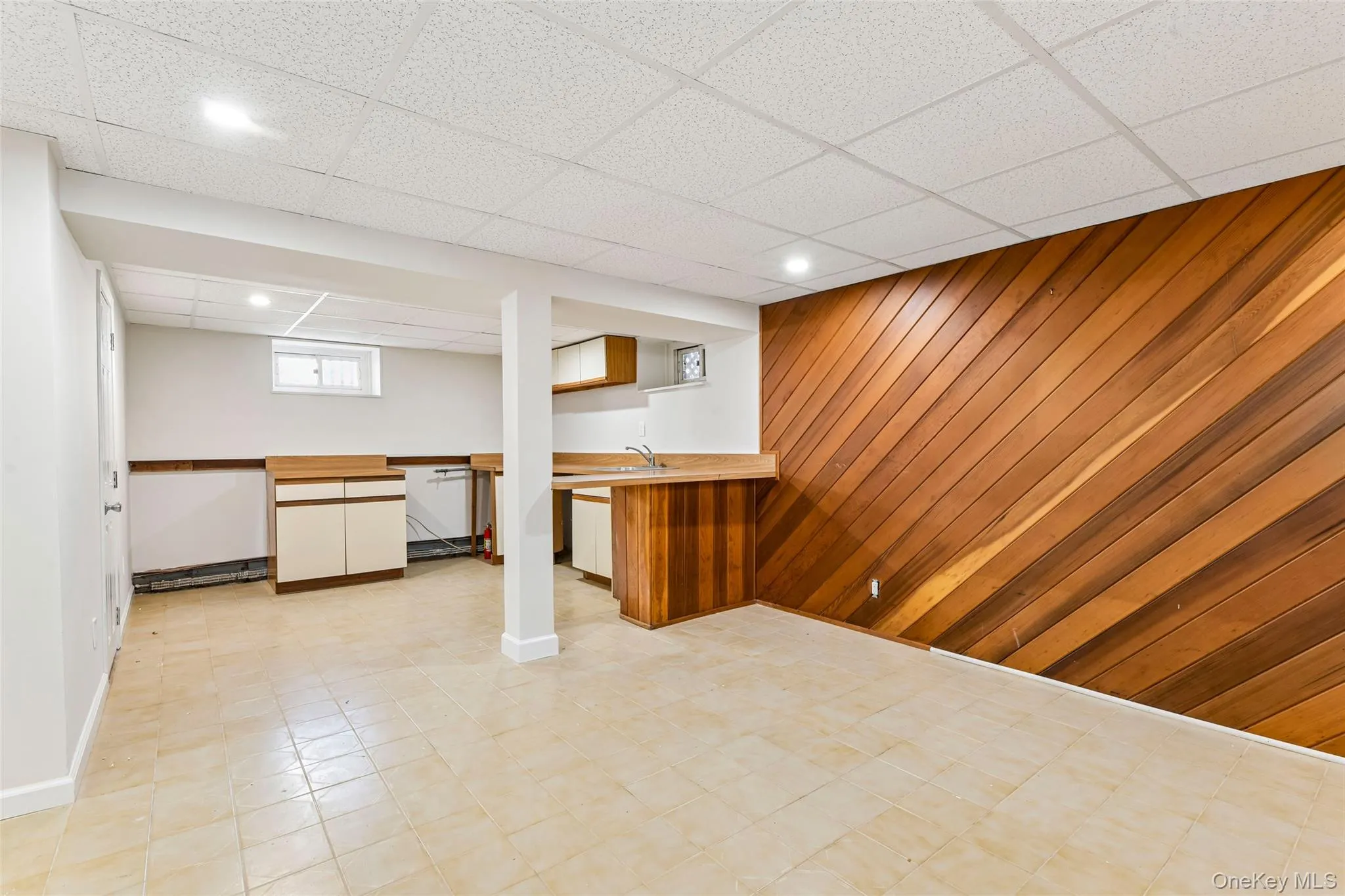 70 Paul Avenue, North Hempstead, NY, 4 Bedrooms Bedrooms, 9 Rooms Rooms,3 BathroomsBathrooms,Residential,For Rent,Paul,0,1042958 70 Paul Avenue, North Hempstead, NY, 4 Bedrooms Bedrooms, 9 Rooms Rooms,3 BathroomsBathrooms,Residential,For Rent,Paul,0,1042958