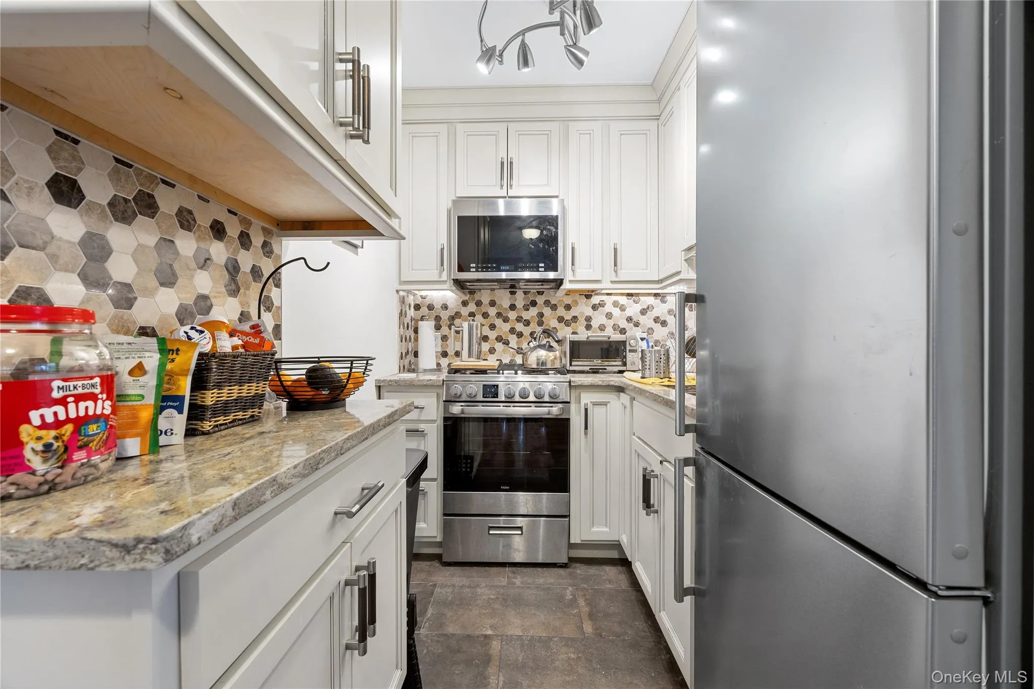 6200 Riverdale Avenue, New York, NY, 1 Bedroom Bedrooms, 4 Rooms Rooms,1 BathroomBathrooms,Residential,For Rent,Riverdale,0,1042961 6200 Riverdale Avenue, New York, NY, 1 Bedroom Bedrooms, 4 Rooms Rooms,1 BathroomBathrooms,Residential,For Rent,Riverdale,0,1042961