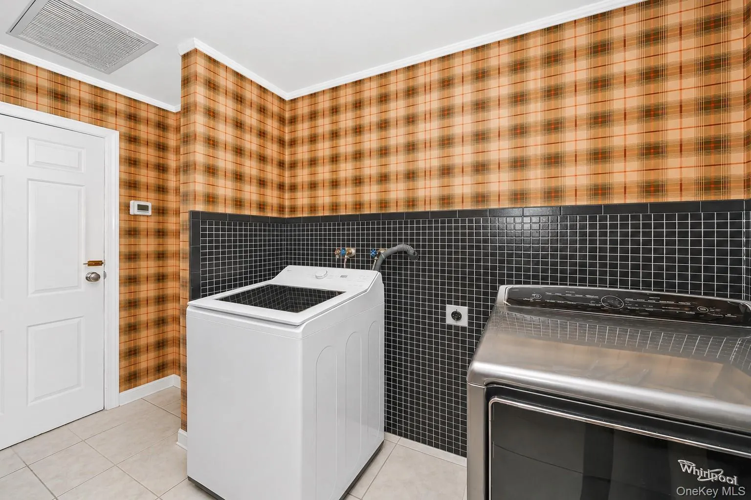 4 Rose Court, Brookhaven, NY, 5 Bedrooms Bedrooms, 10 Rooms Rooms,4 BathroomsBathrooms,Residential,For Rent,Rose,0,1042973 4 Rose Court, Brookhaven, NY, 5 Bedrooms Bedrooms, 10 Rooms Rooms,4 BathroomsBathrooms,Residential,For Rent,Rose,0,1042973