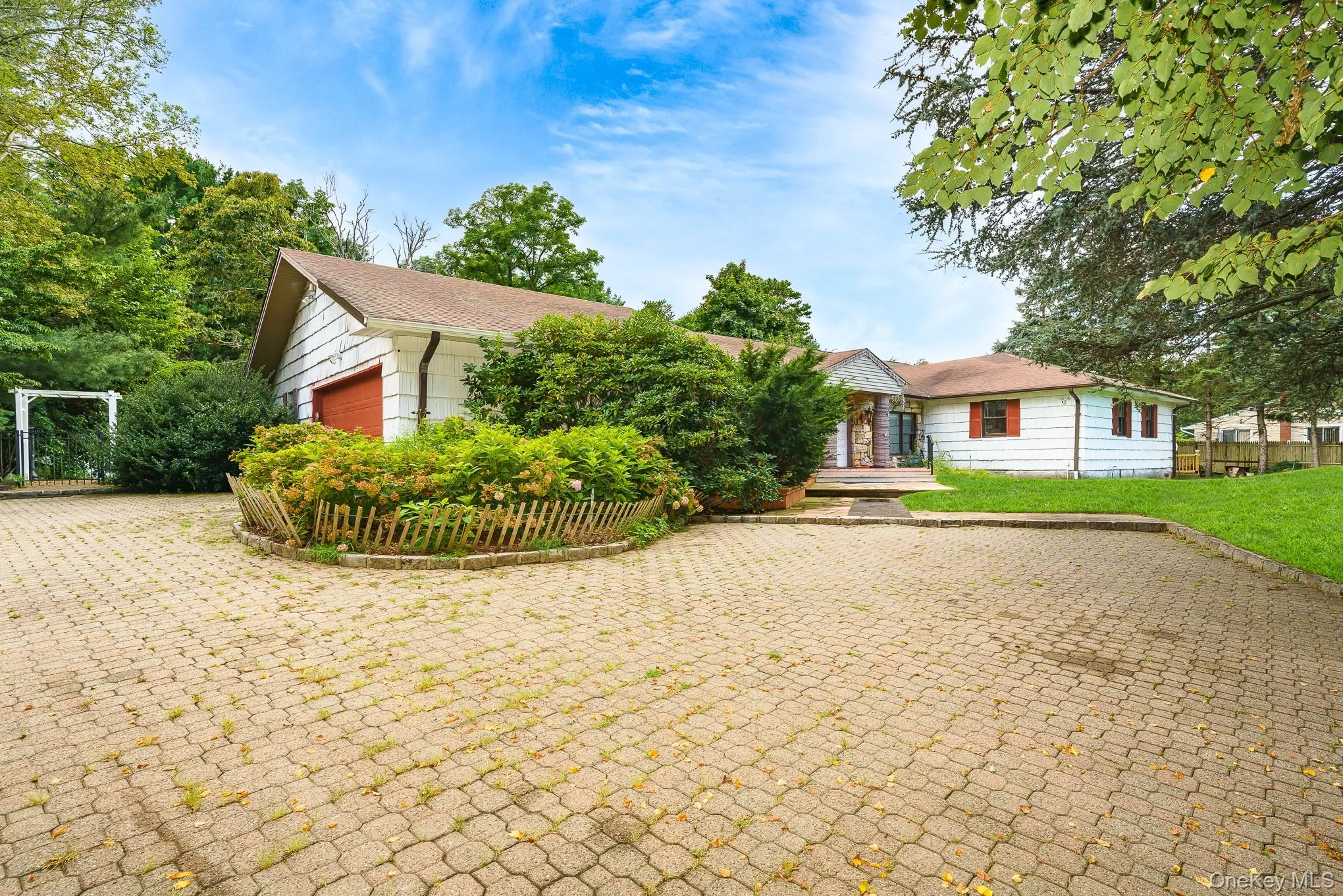 4 Rose Court, Brookhaven, NY, 5 Bedrooms Bedrooms, 10 Rooms Rooms,4 BathroomsBathrooms,Residential,For Rent,Rose,0,1042973 4 Rose Court, Brookhaven, NY, 5 Bedrooms Bedrooms, 10 Rooms Rooms,4 BathroomsBathrooms,Residential,For Rent,Rose,0,1042973