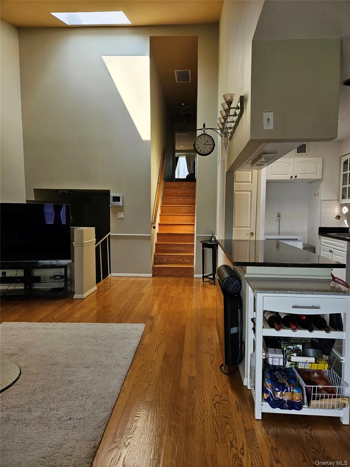 12024 Riviera Court, New York, NY, 3 Bedrooms Bedrooms, 8 Rooms Rooms,2 BathroomsBathrooms,Residential,For Rent,Riviera,0,1042974 12024 Riviera Court, New York, NY, 3 Bedrooms Bedrooms, 8 Rooms Rooms,2 BathroomsBathrooms,Residential,For Rent,Riviera,0,1042974