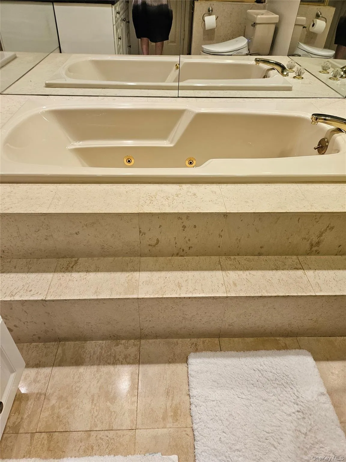 12024 Riviera Court, New York, NY, 3 Bedrooms Bedrooms, 8 Rooms Rooms,2 BathroomsBathrooms,Residential,For Rent,Riviera,0,1042974 12024 Riviera Court, New York, NY, 3 Bedrooms Bedrooms, 8 Rooms Rooms,2 BathroomsBathrooms,Residential,For Rent,Riviera,0,1042974