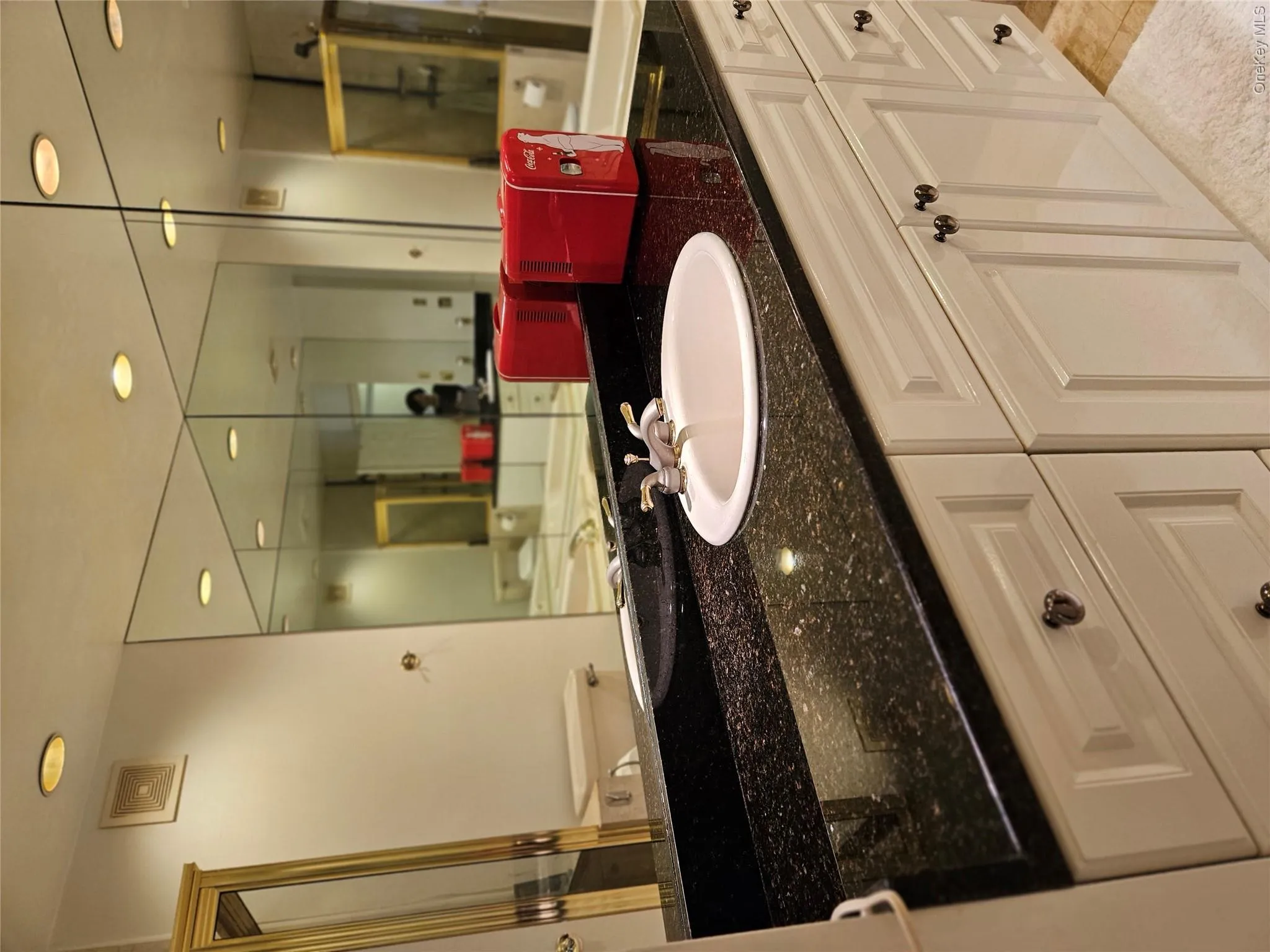 12024 Riviera Court, New York, NY, 3 Bedrooms Bedrooms, 8 Rooms Rooms,2 BathroomsBathrooms,Residential,For Rent,Riviera,0,1042974 12024 Riviera Court, New York, NY, 3 Bedrooms Bedrooms, 8 Rooms Rooms,2 BathroomsBathrooms,Residential,For Rent,Riviera,0,1042974