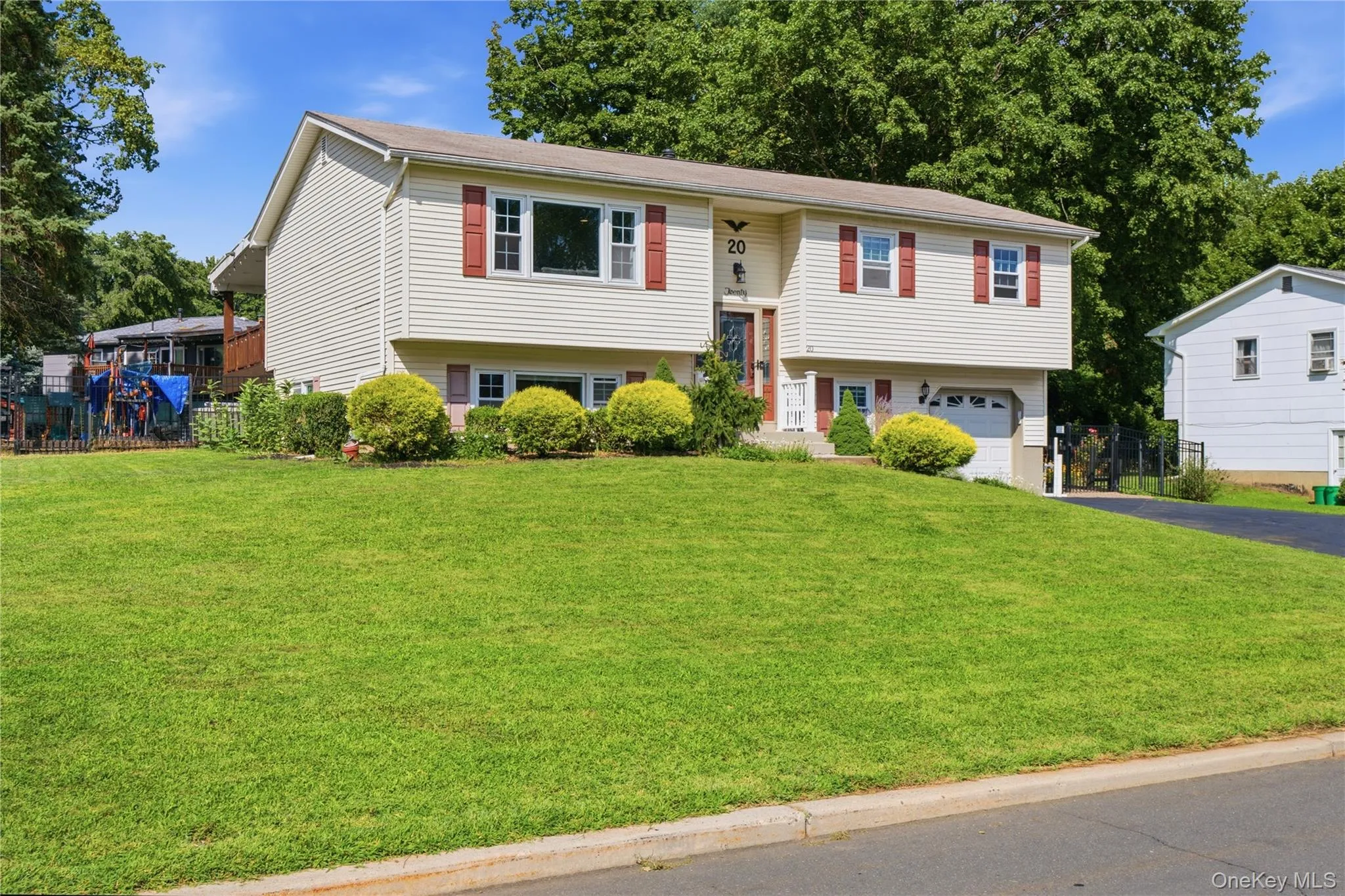 20 Northpark Drive, Haverstraw, NY, 4 Bedrooms Bedrooms, 10 Rooms Rooms,2 BathroomsBathrooms,Residential,For Rent,Northpark,0,1042978 20 Northpark Drive, Haverstraw, NY, 4 Bedrooms Bedrooms, 10 Rooms Rooms,2 BathroomsBathrooms,Residential,For Rent,Northpark,0,1042978