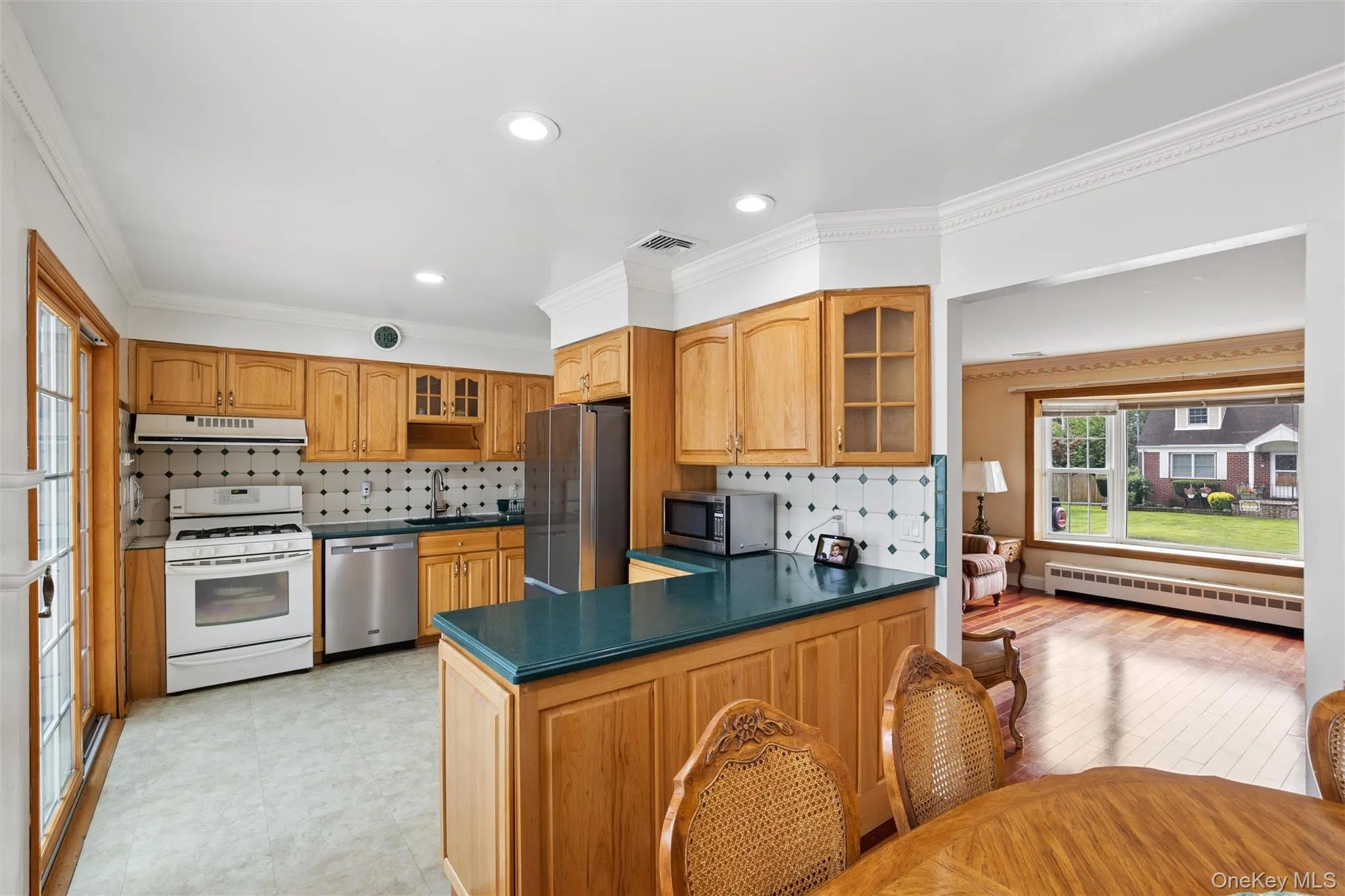 1 Clare Drive, Huntington, NY, 4 Bedrooms Bedrooms, 7 Rooms Rooms,2 BathroomsBathrooms,Residential,For Rent,Clare,0,1042981 1 Clare Drive, Huntington, NY, 4 Bedrooms Bedrooms, 7 Rooms Rooms,2 BathroomsBathrooms,Residential,For Rent,Clare,0,1042981
