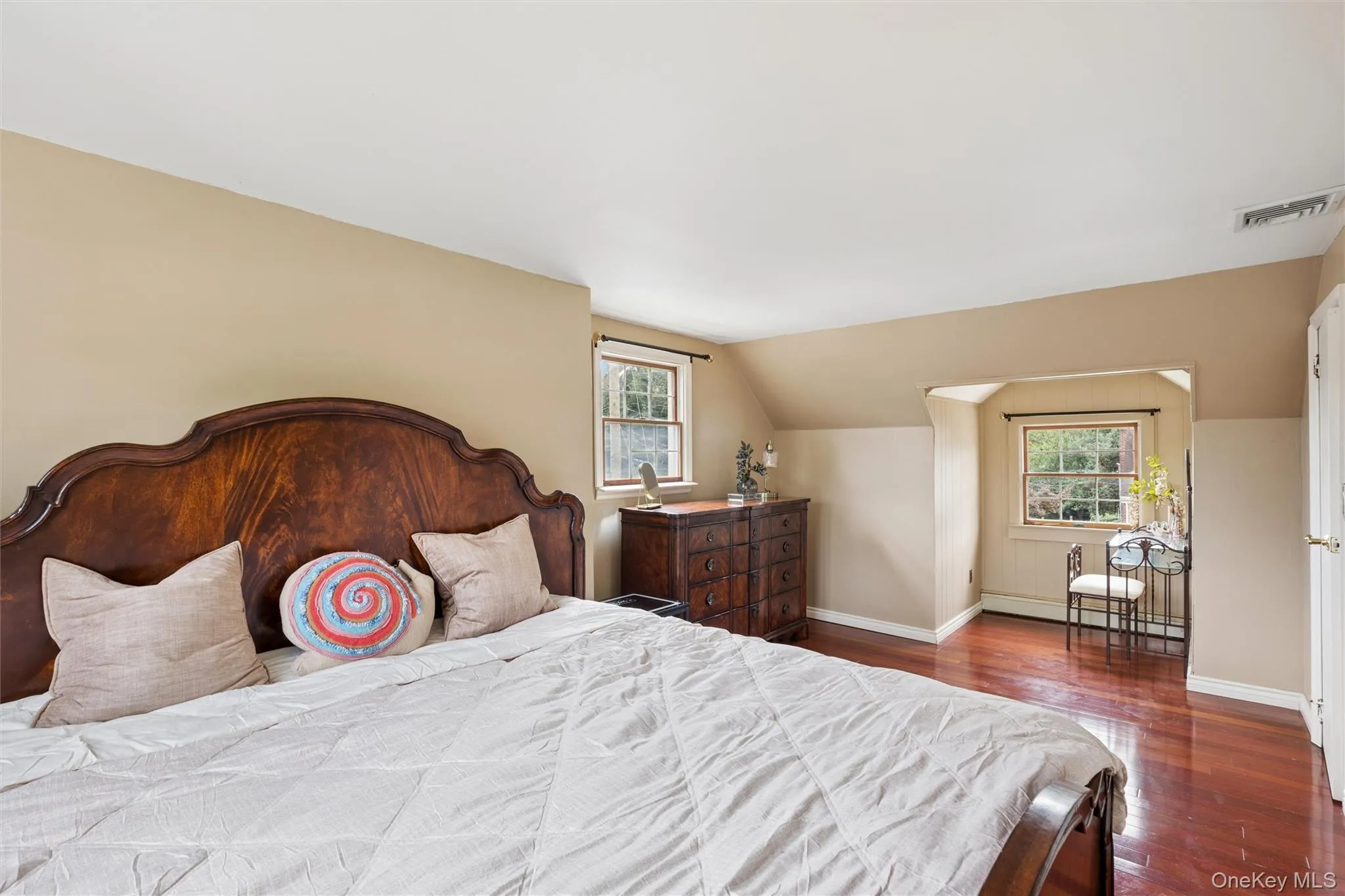 1 Clare Drive, Huntington, NY, 4 Bedrooms Bedrooms, 7 Rooms Rooms,2 BathroomsBathrooms,Residential,For Rent,Clare,0,1042981 1 Clare Drive, Huntington, NY, 4 Bedrooms Bedrooms, 7 Rooms Rooms,2 BathroomsBathrooms,Residential,For Rent,Clare,0,1042981