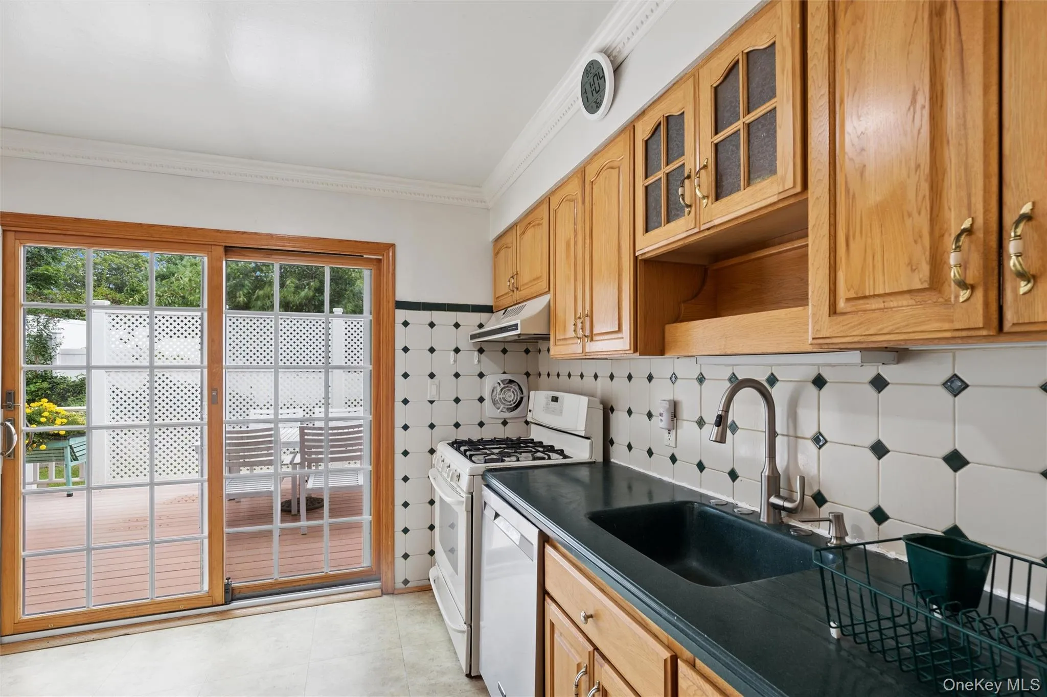 1 Clare Drive, Huntington, NY, 4 Bedrooms Bedrooms, 7 Rooms Rooms,2 BathroomsBathrooms,Residential,For Rent,Clare,0,1042981 1 Clare Drive, Huntington, NY, 4 Bedrooms Bedrooms, 7 Rooms Rooms,2 BathroomsBathrooms,Residential,For Rent,Clare,0,1042981