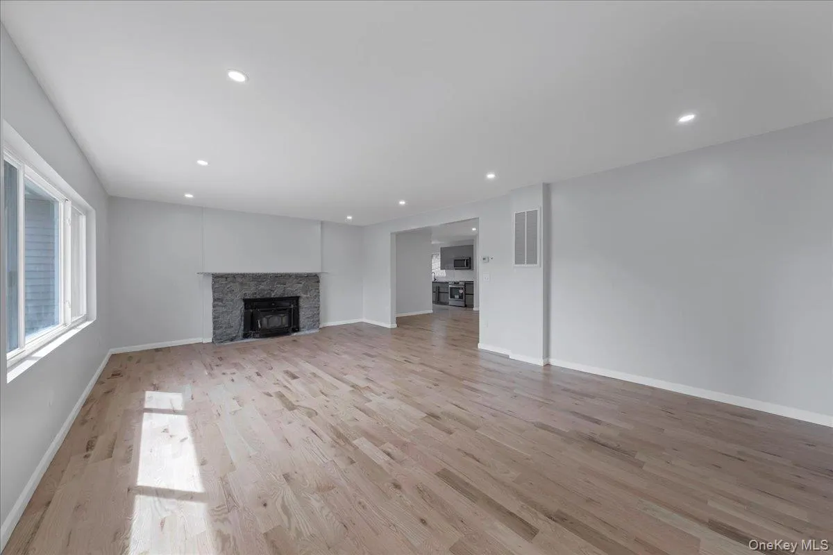 1435 Route 208, Blooming Grove, NY, 3 Bedrooms Bedrooms, 6 Rooms Rooms,2 BathroomsBathrooms,Residential Lease,For Rent,Route 208,0,1042982 1435 Route 208, Blooming Grove, NY, 3 Bedrooms Bedrooms, 6 Rooms Rooms,2 BathroomsBathrooms,Residential Lease,For Rent,Route 208,0,1042982