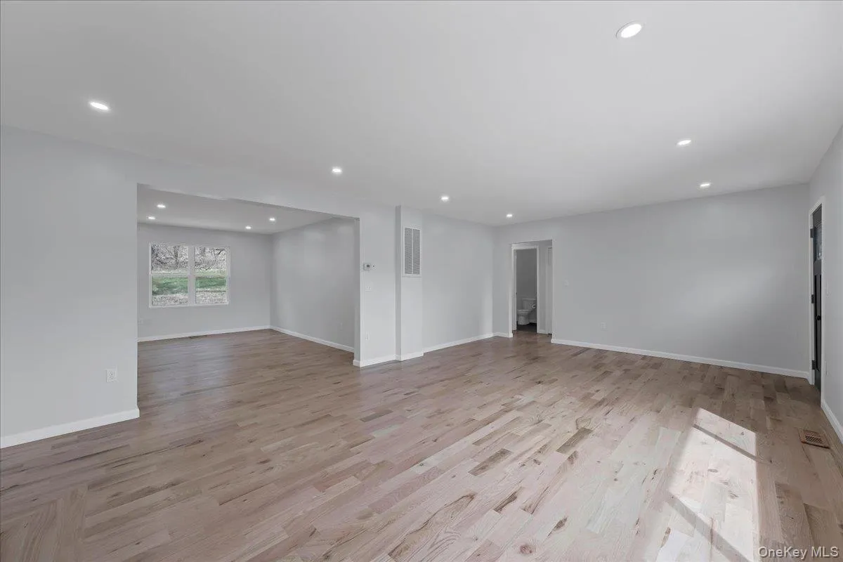 1435 Route 208, Blooming Grove, NY, 3 Bedrooms Bedrooms, 6 Rooms Rooms,2 BathroomsBathrooms,Residential Lease,For Rent,Route 208,0,1042982 1435 Route 208, Blooming Grove, NY, 3 Bedrooms Bedrooms, 6 Rooms Rooms,2 BathroomsBathrooms,Residential Lease,For Rent,Route 208,0,1042982