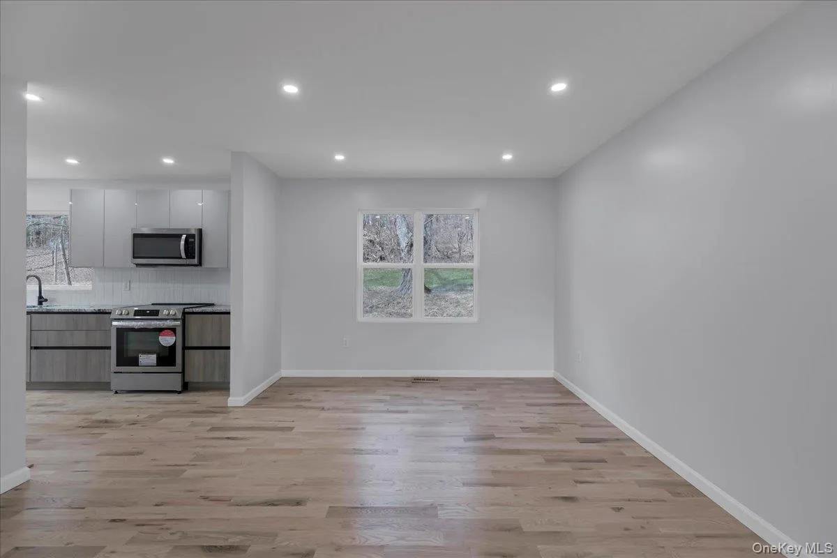 1435 Route 208, Blooming Grove, NY, 3 Bedrooms Bedrooms, 6 Rooms Rooms,2 BathroomsBathrooms,Residential Lease,For Rent,Route 208,0,1042982 1435 Route 208, Blooming Grove, NY, 3 Bedrooms Bedrooms, 6 Rooms Rooms,2 BathroomsBathrooms,Residential Lease,For Rent,Route 208,0,1042982