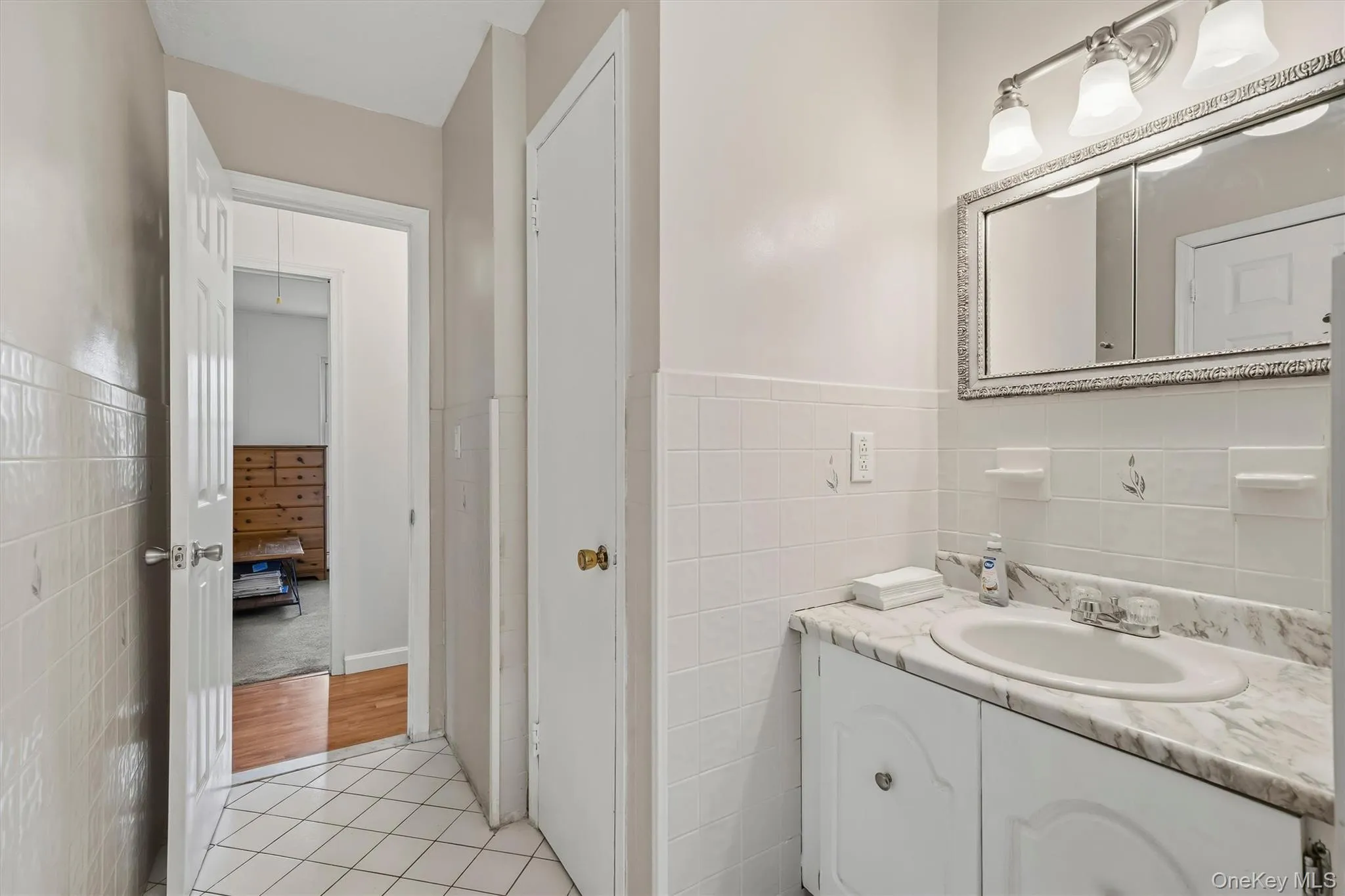 2 Maple Avenue, Orangetown, NY, 5 Bedrooms Bedrooms, 9 Rooms Rooms,2 BathroomsBathrooms,Residential,For Rent,Maple,0,1042986 2 Maple Avenue, Orangetown, NY, 5 Bedrooms Bedrooms, 9 Rooms Rooms,2 BathroomsBathrooms,Residential,For Rent,Maple,0,1042986