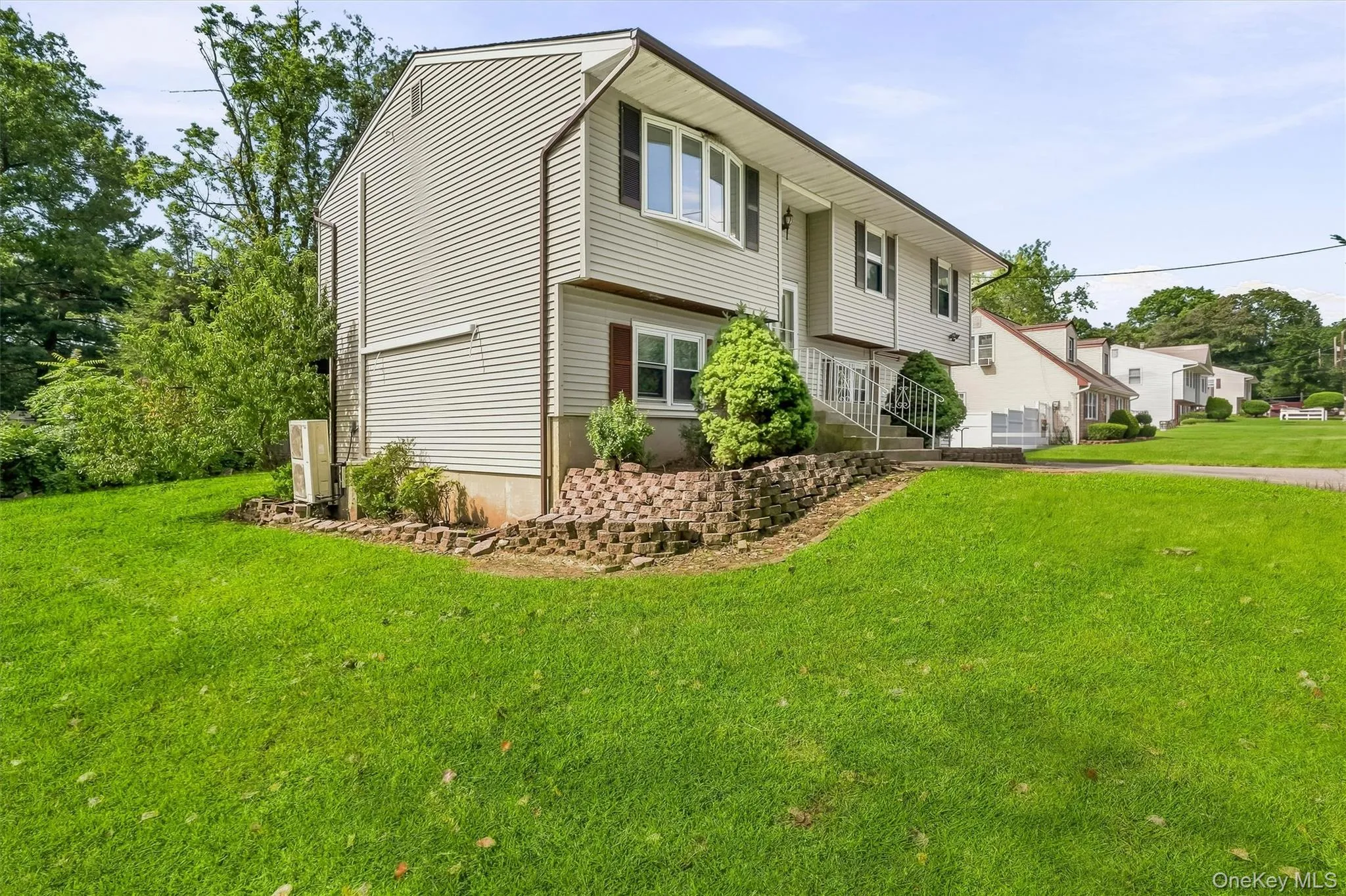 2 Maple Avenue, Orangetown, NY, 5 Bedrooms Bedrooms, 9 Rooms Rooms,2 BathroomsBathrooms,Residential,For Rent,Maple,0,1042986 2 Maple Avenue, Orangetown, NY, 5 Bedrooms Bedrooms, 9 Rooms Rooms,2 BathroomsBathrooms,Residential,For Rent,Maple,0,1042986