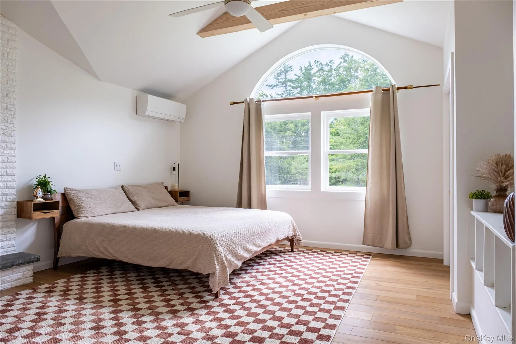 4 Munchkin Lane, Woodstock, NY, 4 Bedrooms Bedrooms, 10 Rooms Rooms,2 BathroomsBathrooms,Residential Lease,For Rent,Munchkin,0,1042987 4 Munchkin Lane, Woodstock, NY, 4 Bedrooms Bedrooms, 10 Rooms Rooms,2 BathroomsBathrooms,Residential Lease,For Rent,Munchkin,0,1042987