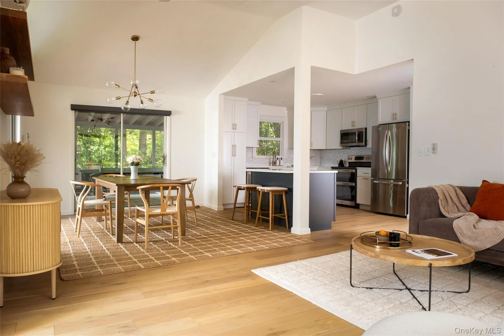 4 Munchkin Lane, Woodstock, NY, 4 Bedrooms Bedrooms, 10 Rooms Rooms,2 BathroomsBathrooms,Residential Lease,For Rent,Munchkin,0,1042987 4 Munchkin Lane, Woodstock, NY, 4 Bedrooms Bedrooms, 10 Rooms Rooms,2 BathroomsBathrooms,Residential Lease,For Rent,Munchkin,0,1042987