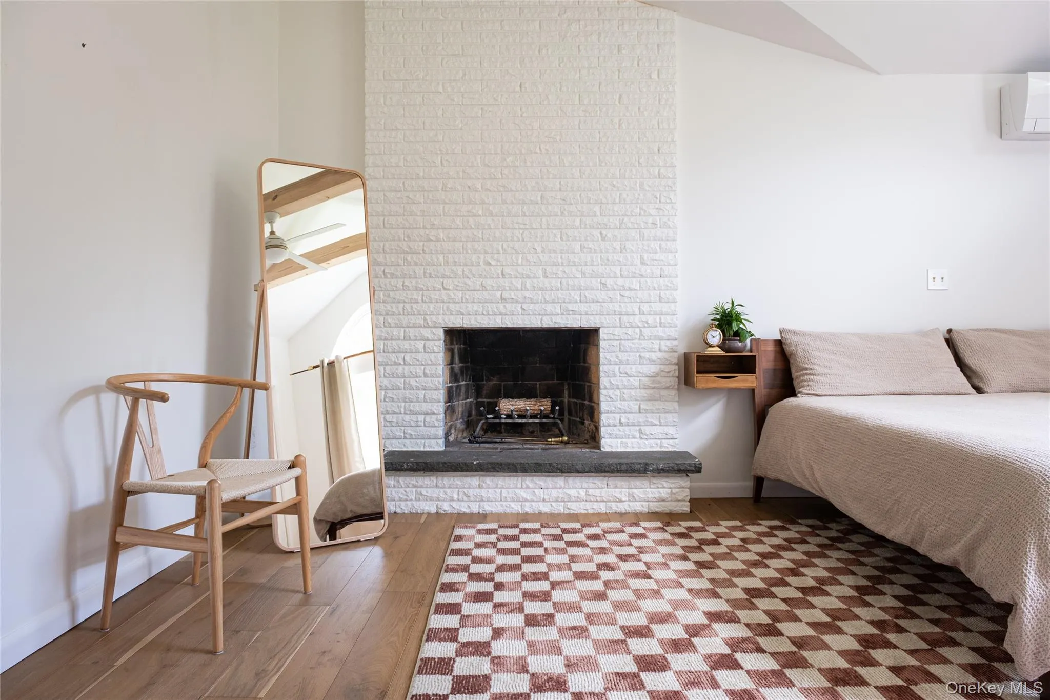 4 Munchkin Lane, Woodstock, NY, 4 Bedrooms Bedrooms, 10 Rooms Rooms,2 BathroomsBathrooms,Residential Lease,For Rent,Munchkin,0,1042987 4 Munchkin Lane, Woodstock, NY, 4 Bedrooms Bedrooms, 10 Rooms Rooms,2 BathroomsBathrooms,Residential Lease,For Rent,Munchkin,0,1042987