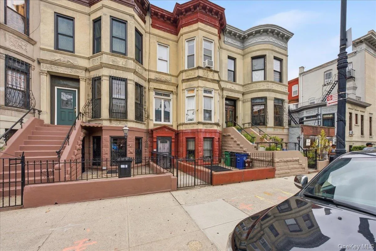 210 Brooklyn Avenue, New York, NY, 7 Bedrooms Bedrooms, 18 Rooms Rooms,2 BathroomsBathrooms,Residential,For Rent,Brooklyn,0,1042989 210 Brooklyn Avenue, New York, NY, 7 Bedrooms Bedrooms, 18 Rooms Rooms,2 BathroomsBathrooms,Residential,For Rent,Brooklyn,0,1042989