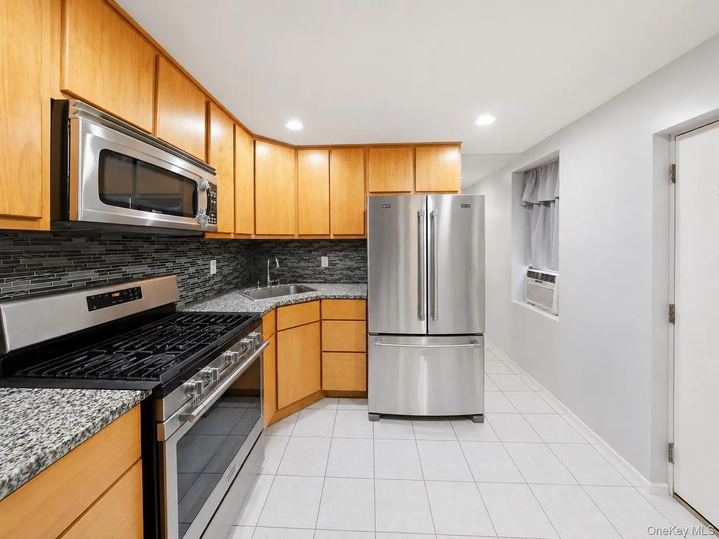 210 Brooklyn Avenue, New York, NY, 7 Bedrooms Bedrooms, 18 Rooms Rooms,2 BathroomsBathrooms,Residential,For Rent,Brooklyn,0,1042989 210 Brooklyn Avenue, New York, NY, 7 Bedrooms Bedrooms, 18 Rooms Rooms,2 BathroomsBathrooms,Residential,For Rent,Brooklyn,0,1042989