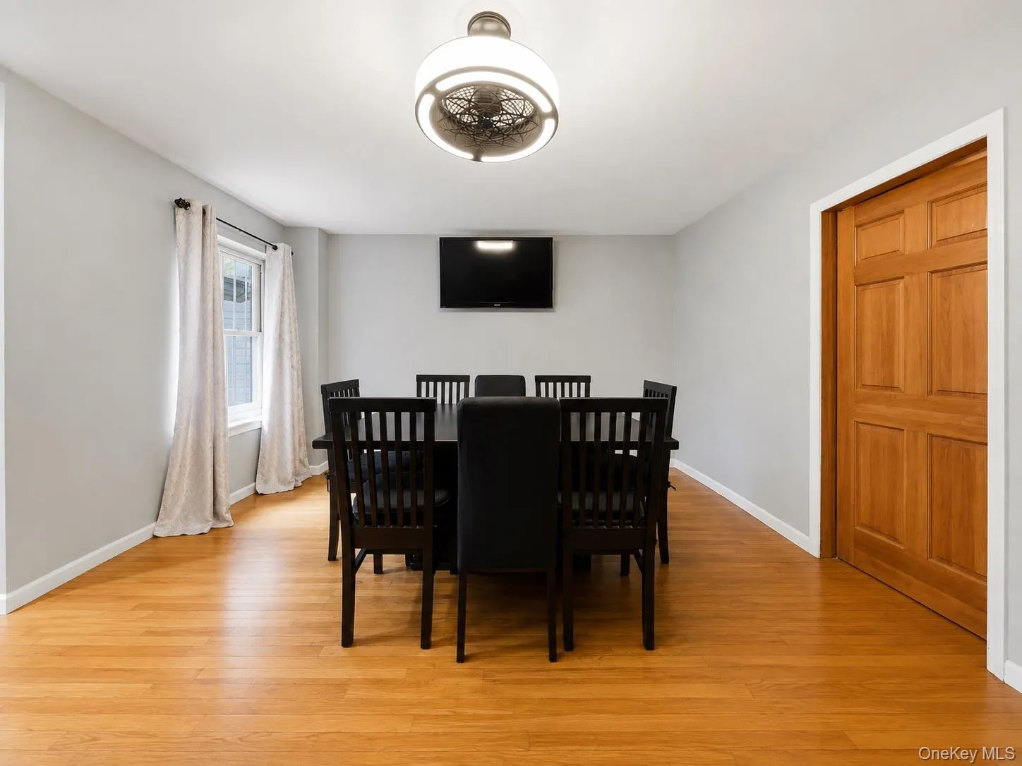 210 Brooklyn Avenue, New York, NY, 7 Bedrooms Bedrooms, 18 Rooms Rooms,2 BathroomsBathrooms,Residential,For Rent,Brooklyn,0,1042989 210 Brooklyn Avenue, New York, NY, 7 Bedrooms Bedrooms, 18 Rooms Rooms,2 BathroomsBathrooms,Residential,For Rent,Brooklyn,0,1042989