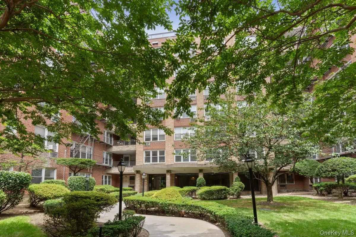 94-11 59th Avenue, New York, NY, 1 Bedroom Bedrooms, 3 Rooms Rooms,1 BathroomBathrooms,Residential,For Rent,59th,0,1042990 94-11 59th Avenue, New York, NY, 1 Bedroom Bedrooms, 3 Rooms Rooms,1 BathroomBathrooms,Residential,For Rent,59th,0,1042990