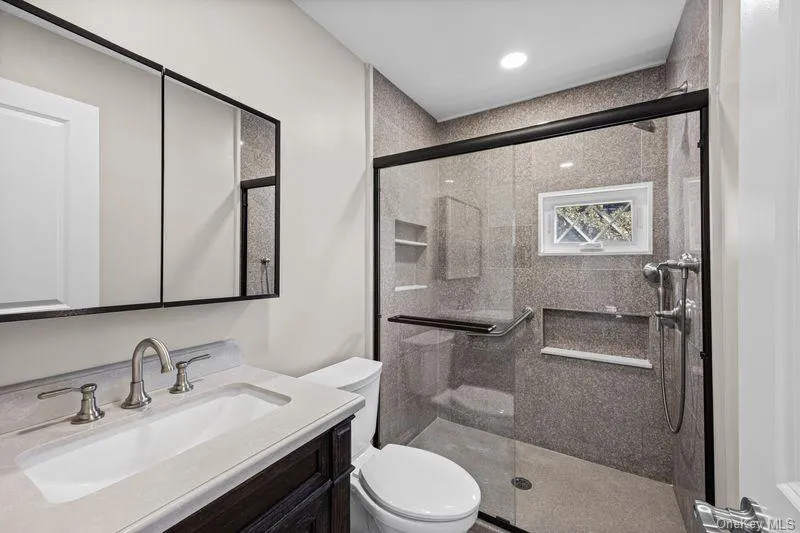 511 Montauk Highway, Brookhaven, NY, 5 Bedrooms Bedrooms, 10 Rooms Rooms,3 BathroomsBathrooms,Residential,For Rent,Montauk,0,1042991 511 Montauk Highway, Brookhaven, NY, 5 Bedrooms Bedrooms, 10 Rooms Rooms,3 BathroomsBathrooms,Residential,For Rent,Montauk,0,1042991