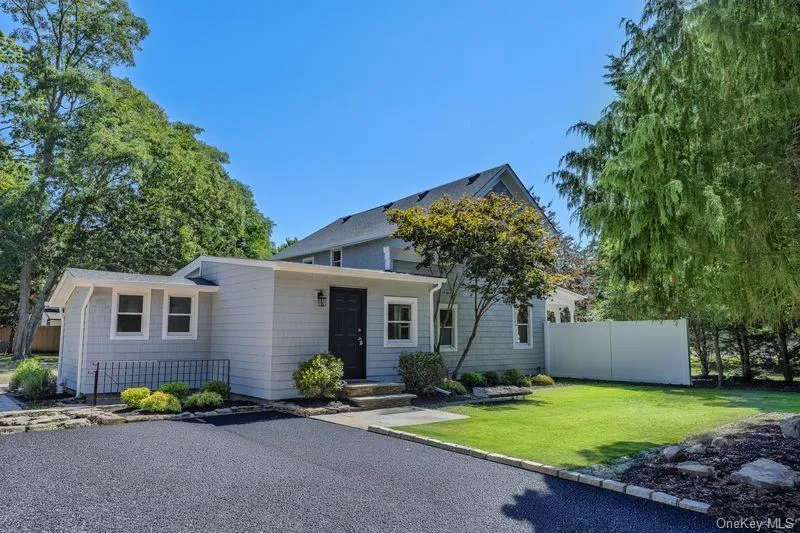 511 Montauk Highway, Brookhaven, NY, 5 Bedrooms Bedrooms, 10 Rooms Rooms,3 BathroomsBathrooms,Residential,For Rent,Montauk,0,1042991 511 Montauk Highway, Brookhaven, NY, 5 Bedrooms Bedrooms, 10 Rooms Rooms,3 BathroomsBathrooms,Residential,For Rent,Montauk,0,1042991