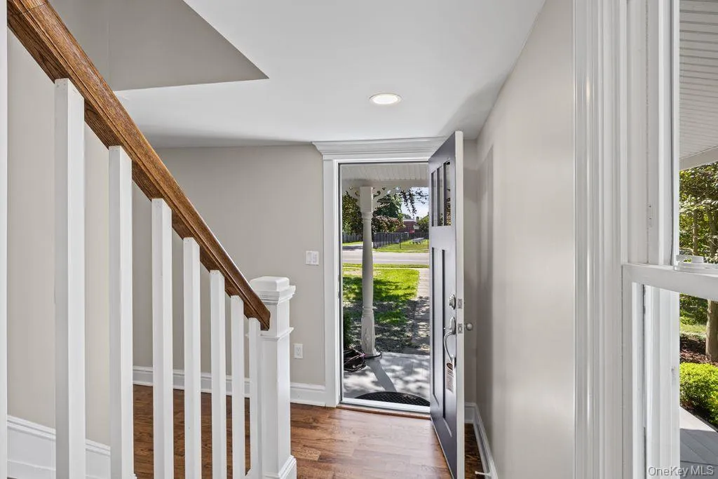 511 Montauk Highway, Brookhaven, NY, 5 Bedrooms Bedrooms, 10 Rooms Rooms,3 BathroomsBathrooms,Residential,For Rent,Montauk,0,1042991 511 Montauk Highway, Brookhaven, NY, 5 Bedrooms Bedrooms, 10 Rooms Rooms,3 BathroomsBathrooms,Residential,For Rent,Montauk,0,1042991