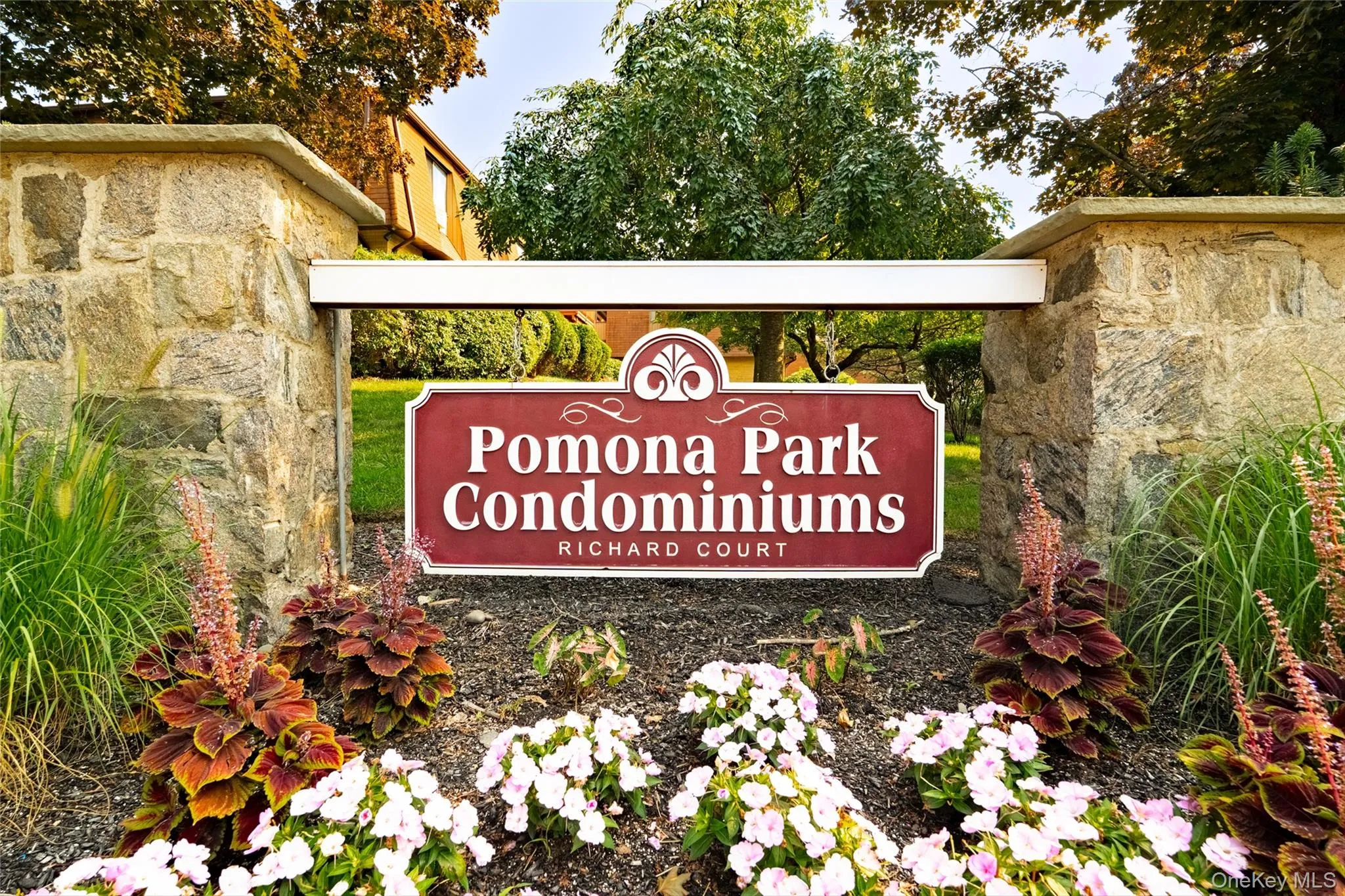 Welcome to Pomona Park Condominiums Welcome to Pomona Park Condominiums
