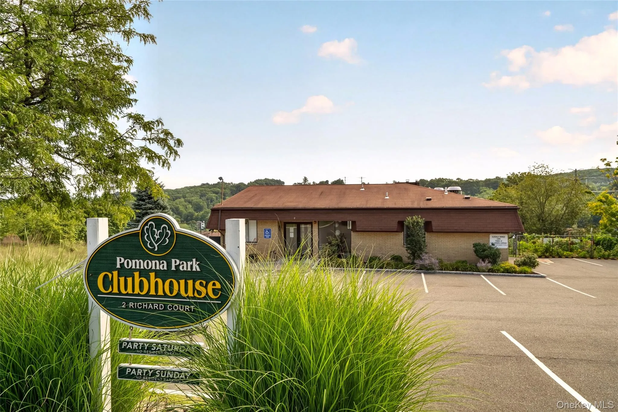 Pomona Park community clubhouse. Pomona Park community clubhouse.