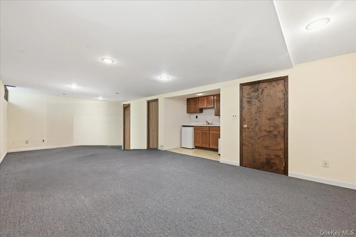 73 Chestnut Avenue, Hempstead, NY, 4 Bedrooms Bedrooms, 10 Rooms Rooms,3 BathroomsBathrooms,Residential,For Rent,Chestnut,0,1043001 73 Chestnut Avenue, Hempstead, NY, 4 Bedrooms Bedrooms, 10 Rooms Rooms,3 BathroomsBathrooms,Residential,For Rent,Chestnut,0,1043001