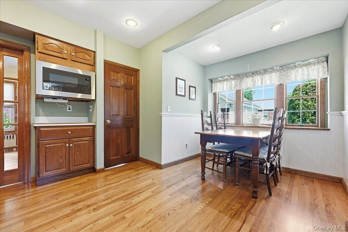 73 Chestnut Avenue, Hempstead, NY, 4 Bedrooms Bedrooms, 10 Rooms Rooms,3 BathroomsBathrooms,Residential,For Rent,Chestnut,0,1043001 73 Chestnut Avenue, Hempstead, NY, 4 Bedrooms Bedrooms, 10 Rooms Rooms,3 BathroomsBathrooms,Residential,For Rent,Chestnut,0,1043001