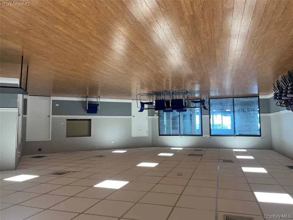 725 Miller Avenue, Hempstead, NY, 1 Bedroom Bedrooms, 4 Rooms Rooms,1 BathroomBathrooms,Residential Lease,For Rent,Miller,0,1043002 725 Miller Avenue, Hempstead, NY, 1 Bedroom Bedrooms, 4 Rooms Rooms,1 BathroomBathrooms,Residential Lease,For Rent,Miller,0,1043002