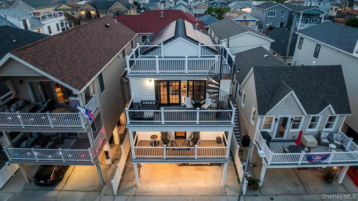 97 Wisconsin Street, Long Beach, NY, 3 Bedrooms Bedrooms, 9 Rooms Rooms,2 BathroomsBathrooms,Residential Lease,For Rent,Wisconsin,0,1043005 97 Wisconsin Street, Long Beach, NY, 3 Bedrooms Bedrooms, 9 Rooms Rooms,2 BathroomsBathrooms,Residential Lease,For Rent,Wisconsin,0,1043005