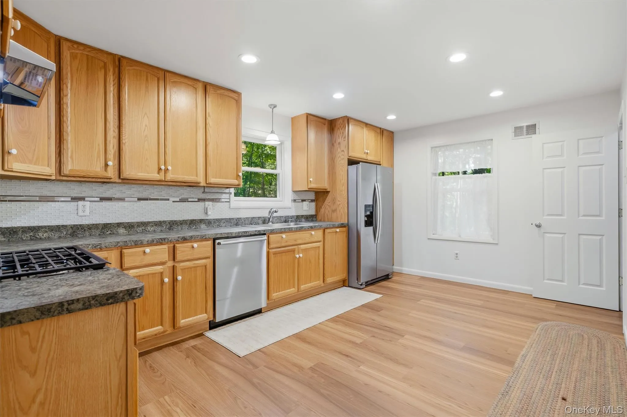 131 Hill Road, Wallkill, NY, 2 Bedrooms Bedrooms, 5 Rooms Rooms,2 BathroomsBathrooms,Residential Lease,For Rent,Hill,0,1043010 131 Hill Road, Wallkill, NY, 2 Bedrooms Bedrooms, 5 Rooms Rooms,2 BathroomsBathrooms,Residential Lease,For Rent,Hill,0,1043010