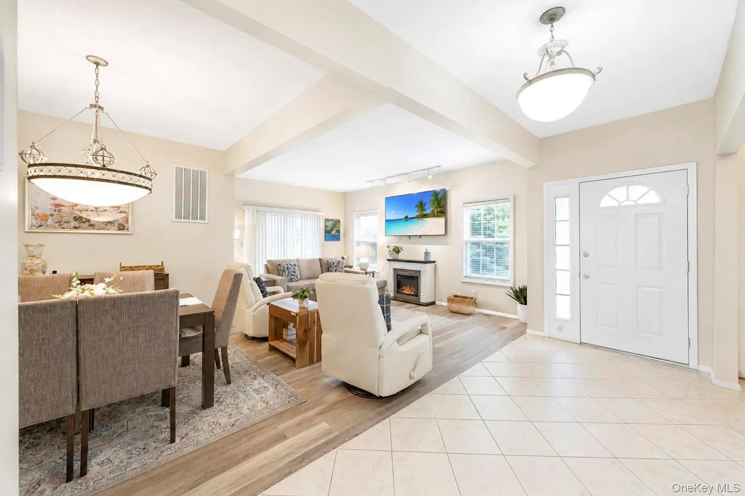 51 Deer Valley Drive, Smithtown, NY, 2 Bedrooms Bedrooms, 5 Rooms Rooms,2 BathroomsBathrooms,Residential,For Rent,Deer Valley,0,1043012 51 Deer Valley Drive, Smithtown, NY, 2 Bedrooms Bedrooms, 5 Rooms Rooms,2 BathroomsBathrooms,Residential,For Rent,Deer Valley,0,1043012