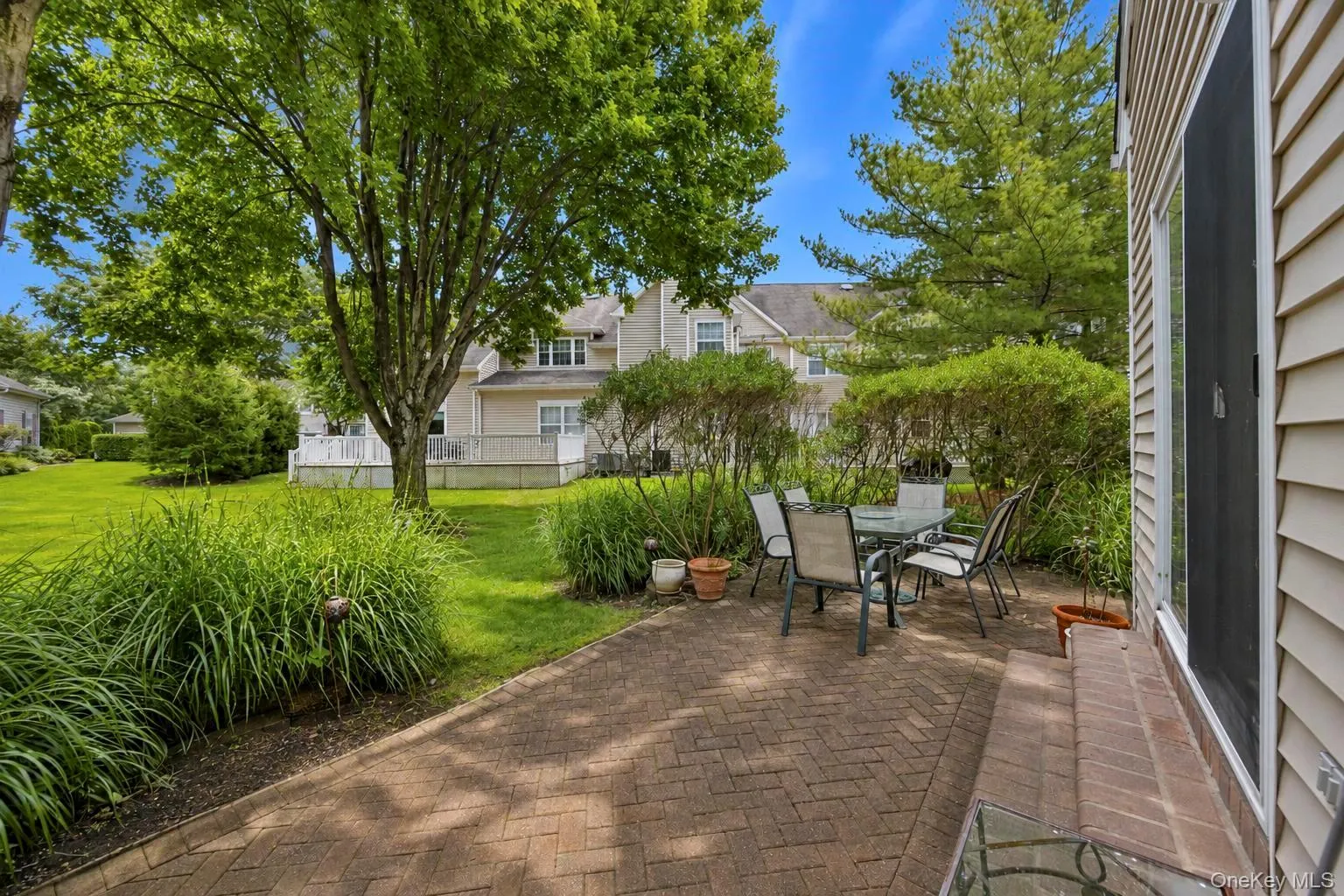 51 Deer Valley Drive, Smithtown, NY, 2 Bedrooms Bedrooms, 5 Rooms Rooms,2 BathroomsBathrooms,Residential,For Rent,Deer Valley,0,1043012 51 Deer Valley Drive, Smithtown, NY, 2 Bedrooms Bedrooms, 5 Rooms Rooms,2 BathroomsBathrooms,Residential,For Rent,Deer Valley,0,1043012