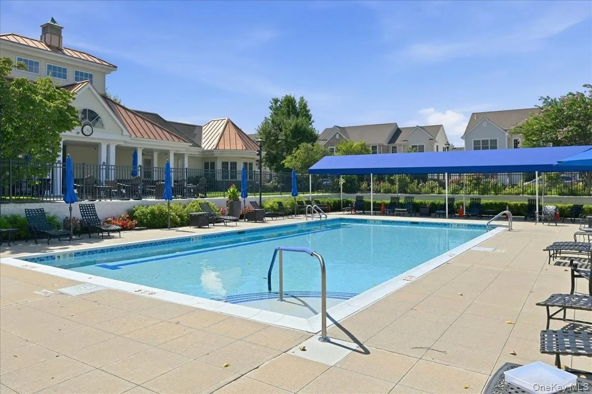 15 Overlook, North Hempstead, NY, 3 Bedrooms Bedrooms, 8 Rooms Rooms,2 BathroomsBathrooms,Residential,For Rent,Overlook,0,1043014 15 Overlook, North Hempstead, NY, 3 Bedrooms Bedrooms, 8 Rooms Rooms,2 BathroomsBathrooms,Residential,For Rent,Overlook,0,1043014