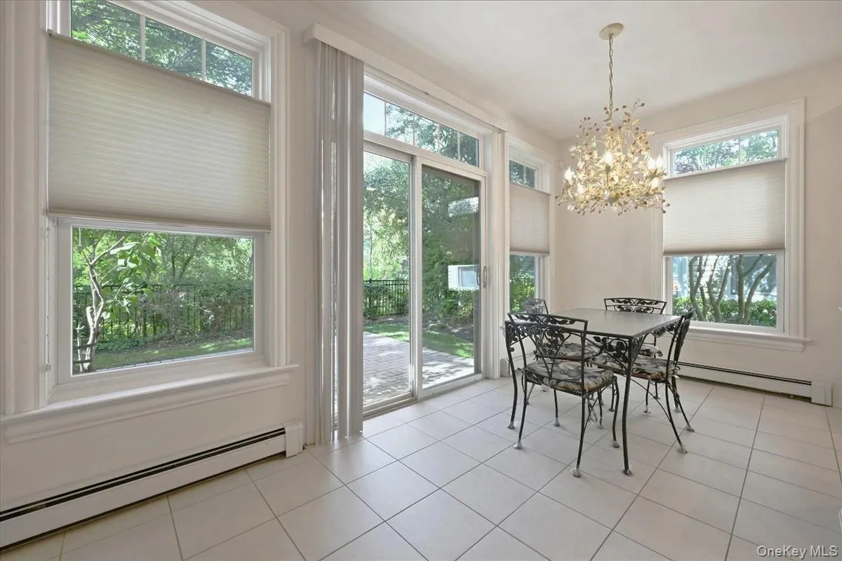 15 Overlook, North Hempstead, NY, 3 Bedrooms Bedrooms, 8 Rooms Rooms,2 BathroomsBathrooms,Residential,For Rent,Overlook,0,1043014 15 Overlook, North Hempstead, NY, 3 Bedrooms Bedrooms, 8 Rooms Rooms,2 BathroomsBathrooms,Residential,For Rent,Overlook,0,1043014