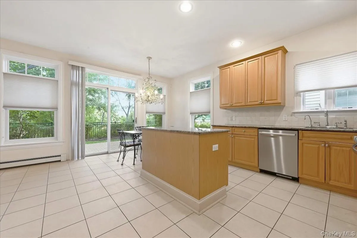 15 Overlook, North Hempstead, NY, 3 Bedrooms Bedrooms, 8 Rooms Rooms,2 BathroomsBathrooms,Residential,For Rent,Overlook,0,1043014 15 Overlook, North Hempstead, NY, 3 Bedrooms Bedrooms, 8 Rooms Rooms,2 BathroomsBathrooms,Residential,For Rent,Overlook,0,1043014