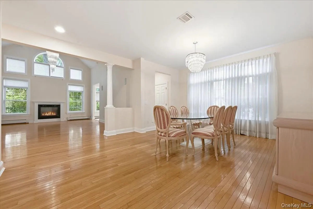 15 Overlook, North Hempstead, NY, 3 Bedrooms Bedrooms, 8 Rooms Rooms,2 BathroomsBathrooms,Residential,For Rent,Overlook,0,1043014 15 Overlook, North Hempstead, NY, 3 Bedrooms Bedrooms, 8 Rooms Rooms,2 BathroomsBathrooms,Residential,For Rent,Overlook,0,1043014