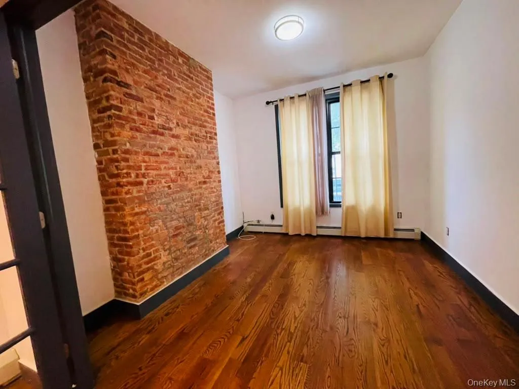 383 Essex Street, New York, NY, 3 Bedroom Bedrooms, 5 Room Rooms,1 BathroomBathrooms,Residential Lease,For Rent,Essex,0,1043015 383 Essex Street, New York, NY, 3 Bedroom Bedrooms, 5 Room Rooms,1 BathroomBathrooms,Residential Lease,For Rent,Essex,0,1043015