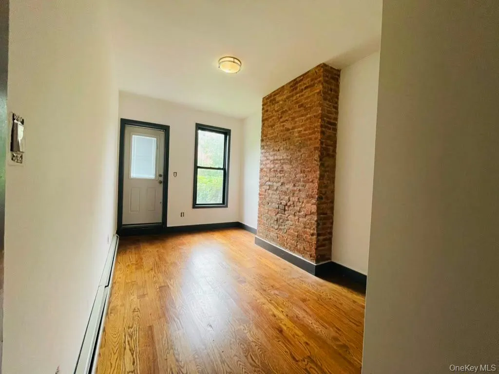 383 Essex Street, New York, NY, 3 Bedroom Bedrooms, 5 Room Rooms,1 BathroomBathrooms,Residential Lease,For Rent,Essex,0,1043015 383 Essex Street, New York, NY, 3 Bedroom Bedrooms, 5 Room Rooms,1 BathroomBathrooms,Residential Lease,For Rent,Essex,0,1043015