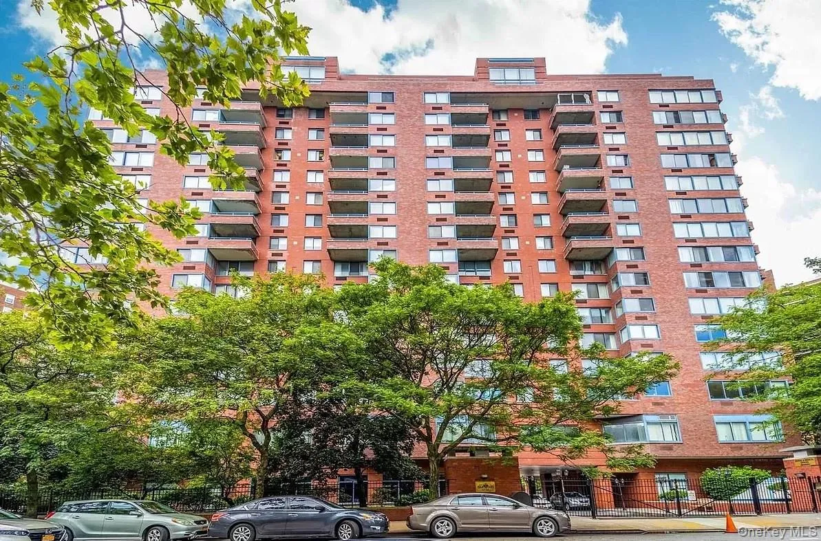 62-54 97th Place, New York, NY, 2 Bedrooms Bedrooms, 4 Rooms Rooms,1 BathroomBathrooms,Residential,For Rent,97th,0,1043017 62-54 97th Place, New York, NY, 2 Bedrooms Bedrooms, 4 Rooms Rooms,1 BathroomBathrooms,Residential,For Rent,97th,0,1043017