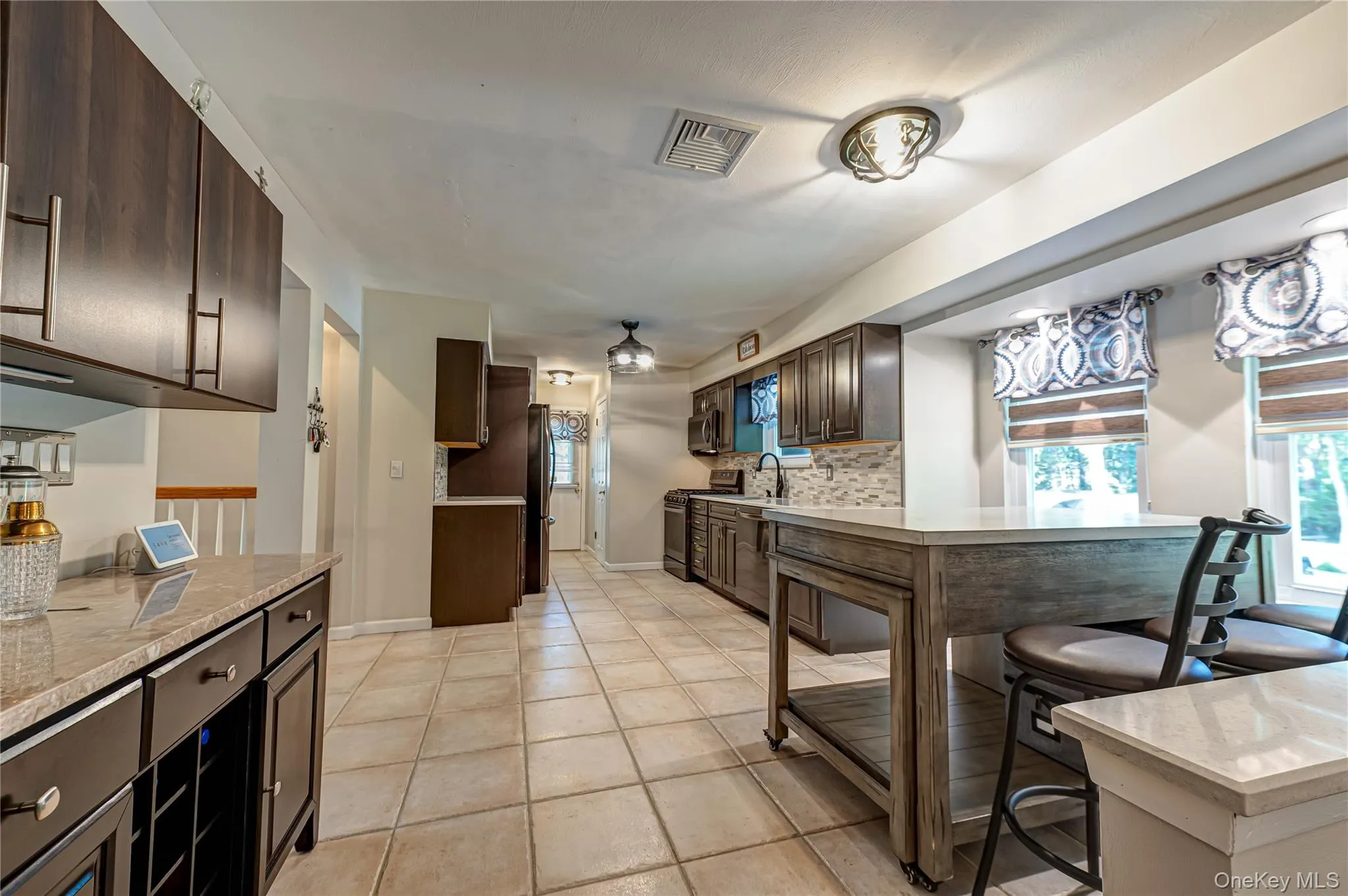 40 Golf Club Circle, Brookhaven, NY, 4 Bedrooms Bedrooms, 8 Rooms Rooms,2 BathroomsBathrooms,Residential,For Rent,Golf Club,0,1043023 40 Golf Club Circle, Brookhaven, NY, 4 Bedrooms Bedrooms, 8 Rooms Rooms,2 BathroomsBathrooms,Residential,For Rent,Golf Club,0,1043023