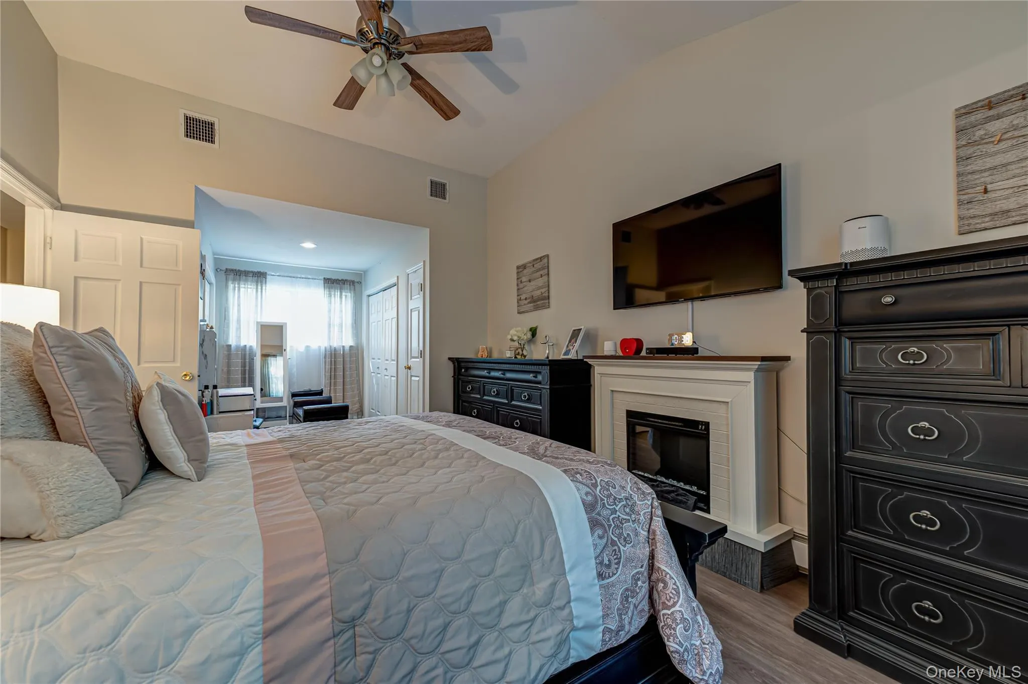 40 Golf Club Circle, Brookhaven, NY, 4 Bedrooms Bedrooms, 8 Rooms Rooms,2 BathroomsBathrooms,Residential,For Rent,Golf Club,0,1043023 40 Golf Club Circle, Brookhaven, NY, 4 Bedrooms Bedrooms, 8 Rooms Rooms,2 BathroomsBathrooms,Residential,For Rent,Golf Club,0,1043023